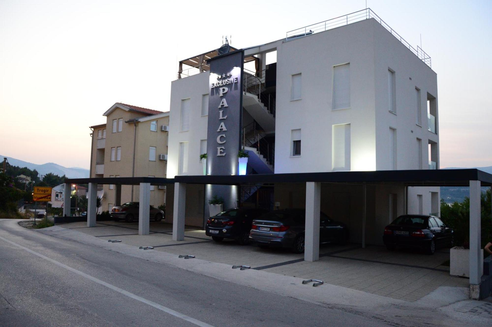 Apartments Exclusive Palace II 特罗吉尔 外观 照片